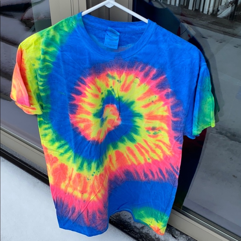 Custom tie-dye tee shirt, Medium
